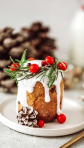 panetone com calda de açucar