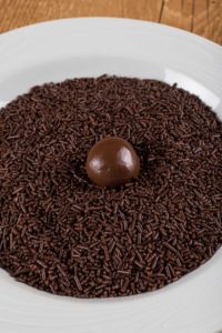 como fazer brigadeiro