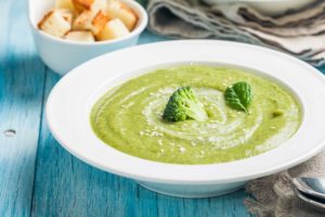 sopa de brocolis