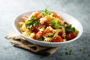 salada de macarrão